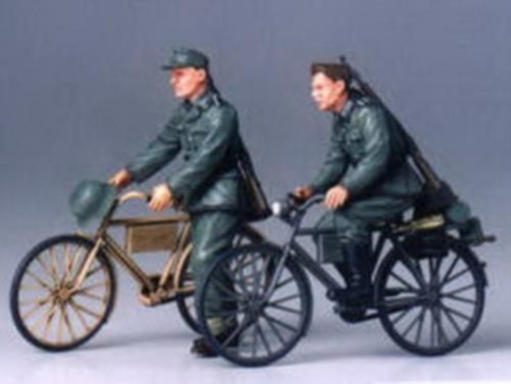 dt. Soldaten (2)/ 2 Fahrräder