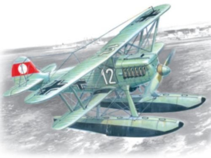 Heinkel He 51B-2 mit Schwimmern